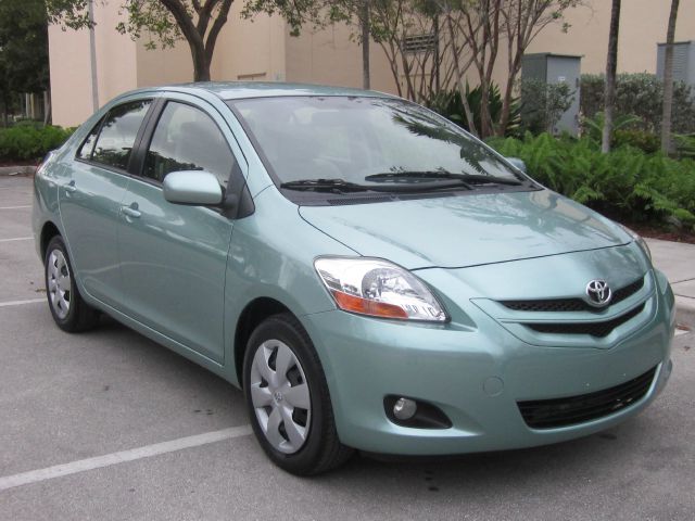 2008 Toyota Yaris 3.5tl W/tech Pkg