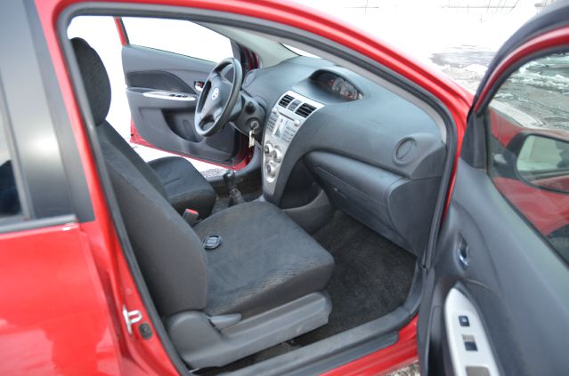 2008 Toyota Yaris Sport Utility 4D