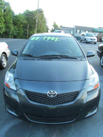 2009 Toyota Yaris 4DR 4WD Sport AT