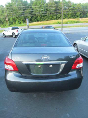 2009 Toyota Yaris 4DR 4WD Sport AT