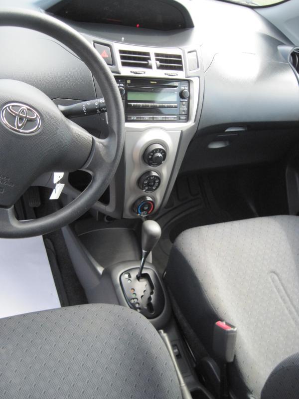 2009 Toyota Yaris 4dr 2.9L Twin Turbo AWD W/3rd Row
