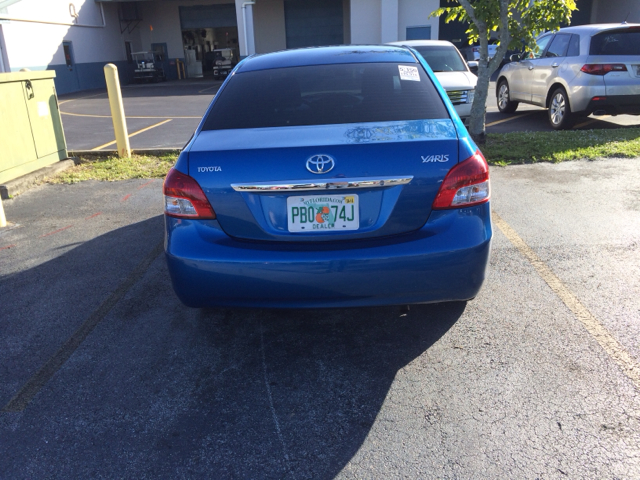 2009 Toyota Yaris XR