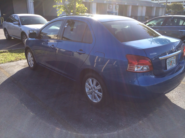 2009 Toyota Yaris XR