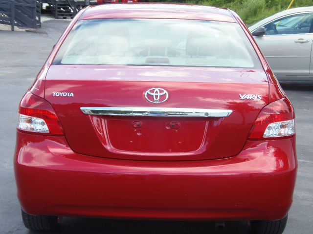 2009 Toyota Yaris Base