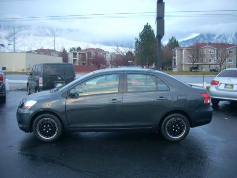 2009 Toyota Yaris 4DR 4WD Sport AT