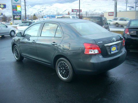 2009 Toyota Yaris 4DR 4WD Sport AT