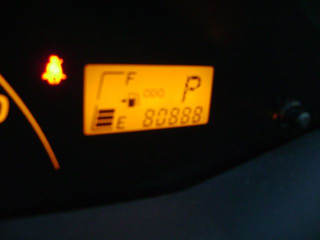 2009 Toyota Yaris 2dr Spyder GS 2.4L Sportronic