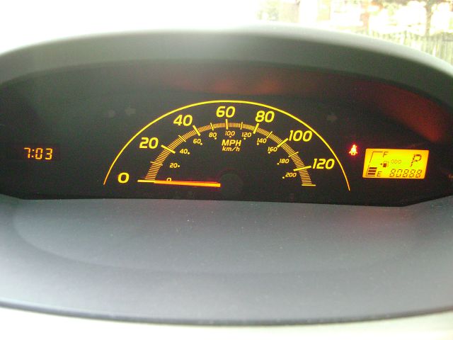 2009 Toyota Yaris 2dr Spyder GS 2.4L Sportronic