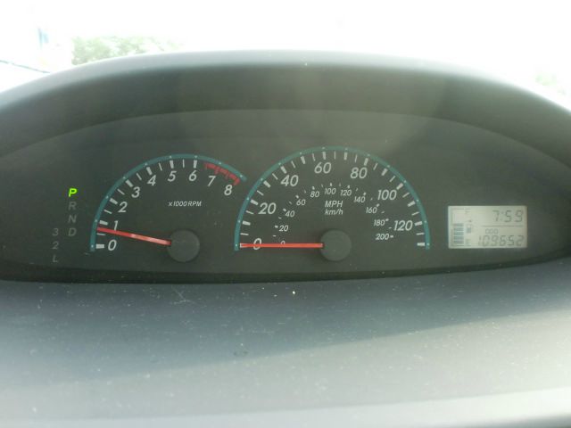 2009 Toyota Yaris 4DR 4WD Sport AT