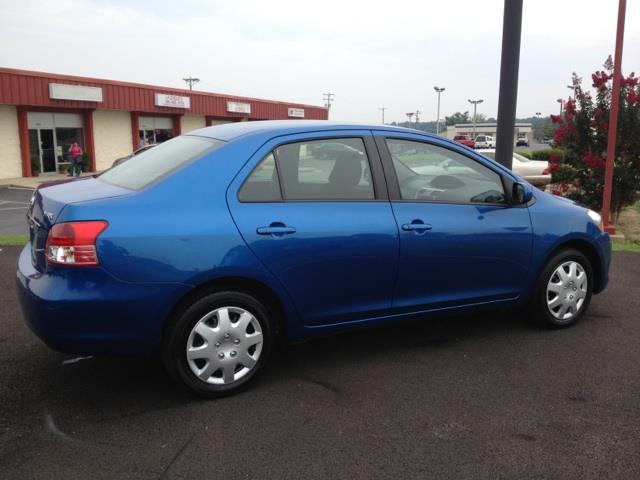 2010 Toyota Yaris 4DR 4WD Sport AT