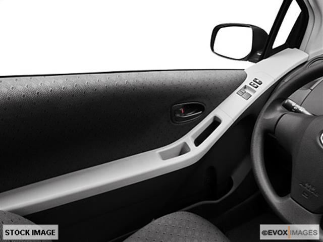 2010 Toyota Yaris Unknown