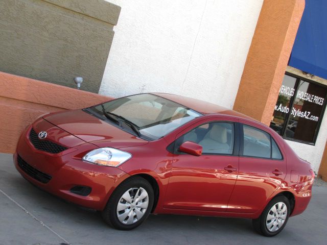 2010 Toyota Yaris 4DR 4WD Sport AT