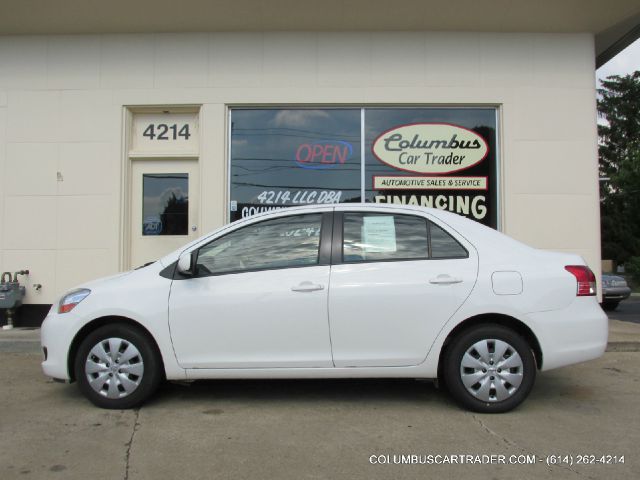 2011 Toyota Yaris 4DR 4WD Sport AT