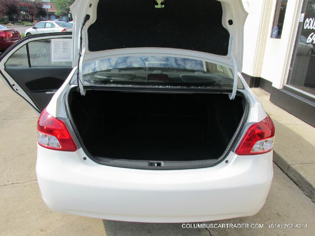 2011 Toyota Yaris 4DR 4WD Sport AT