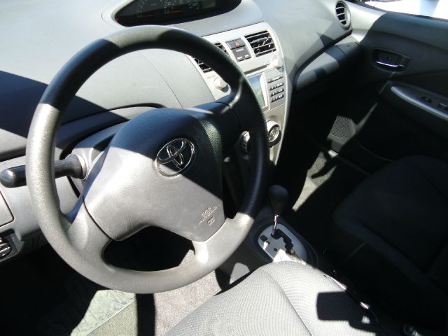2011 Toyota Yaris 4DR 4WD Sport AT