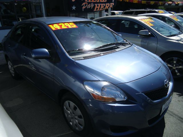 2011 Toyota Yaris 4DR 4WD Sport AT