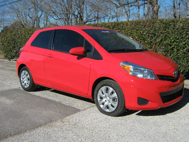 2012 Toyota Yaris Dx-v6