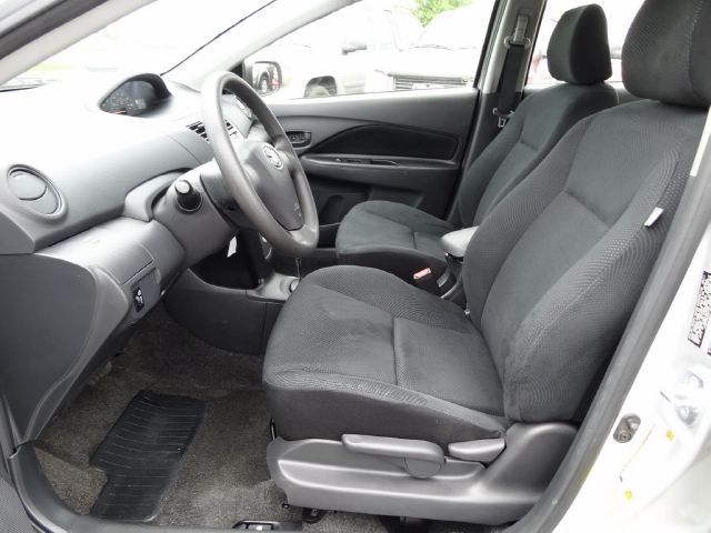 2012 Toyota Yaris 4DR 4WD Sport AT