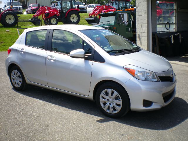 2012 Toyota Yaris SE 4 Motion AWD