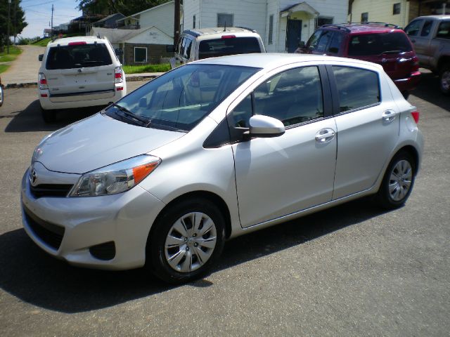 2012 Toyota Yaris SE 4 Motion AWD
