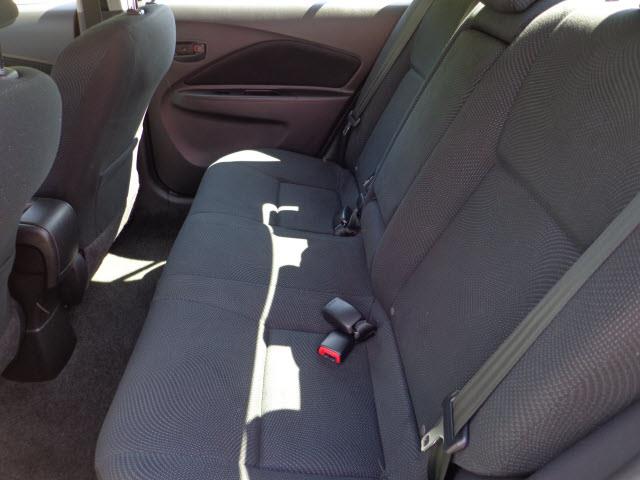 2012 Toyota Yaris Convertible V6 AUTO