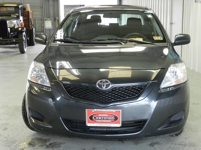 2012 Toyota Yaris Base