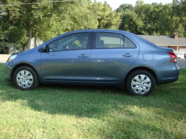 2012 Toyota Yaris Unknown