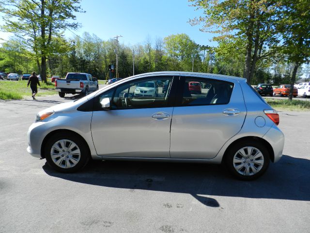 2012 Toyota Yaris SE 4 Motion AWD