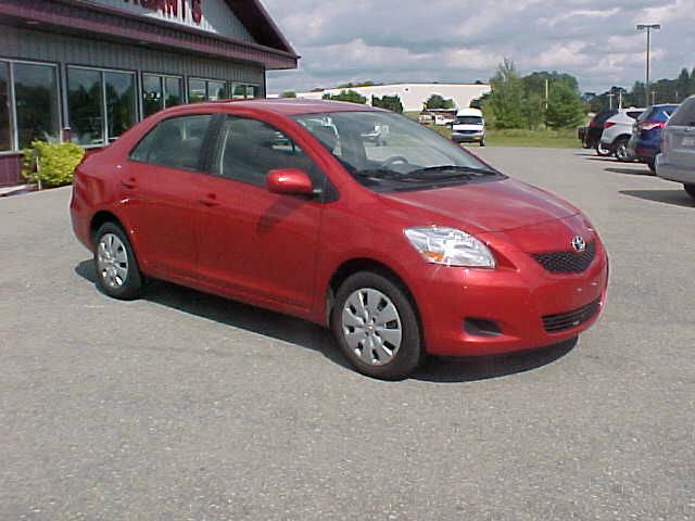 2012 Toyota Yaris 4DR 4WD Sport AT