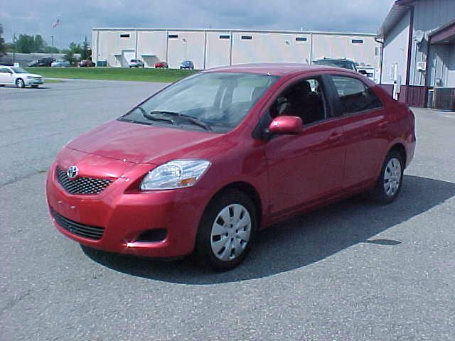 2012 Toyota Yaris 4DR 4WD Sport AT