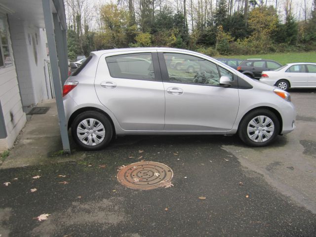 2012 Toyota Yaris 2.0T Local Trade-in