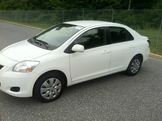 2012 Toyota Yaris 4DR 4WD Sport AT