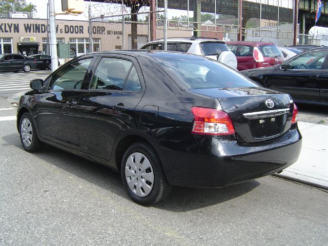 2012 Toyota Yaris 4DR 4WD Sport AT