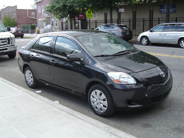2012 Toyota Yaris 4DR 4WD Sport AT