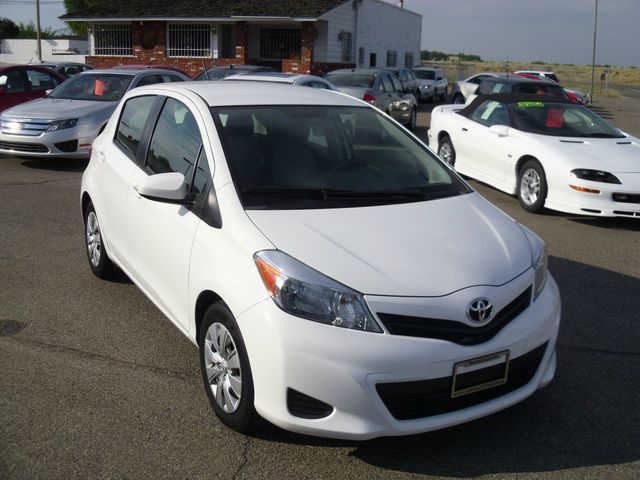 2012 Toyota Yaris 2.0T Local Trade-in