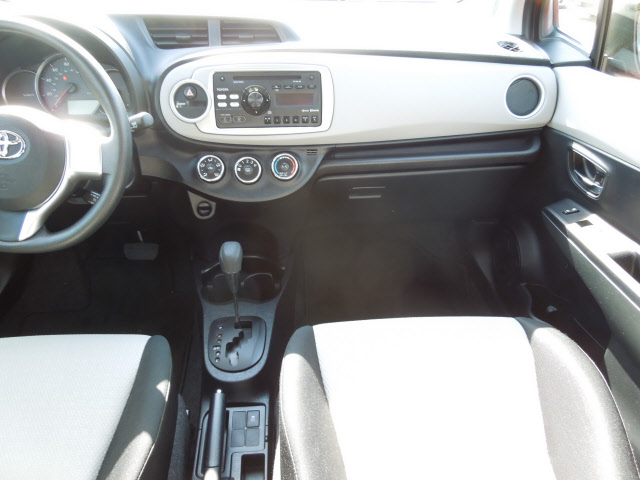2012 Toyota Yaris SE 4 Motion AWD