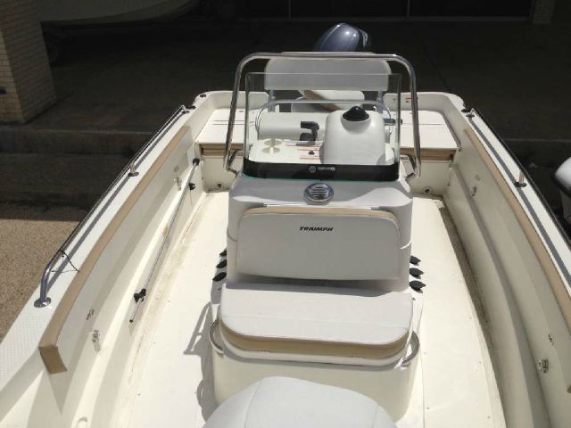 2013 Triumph 190 Bay Unknown