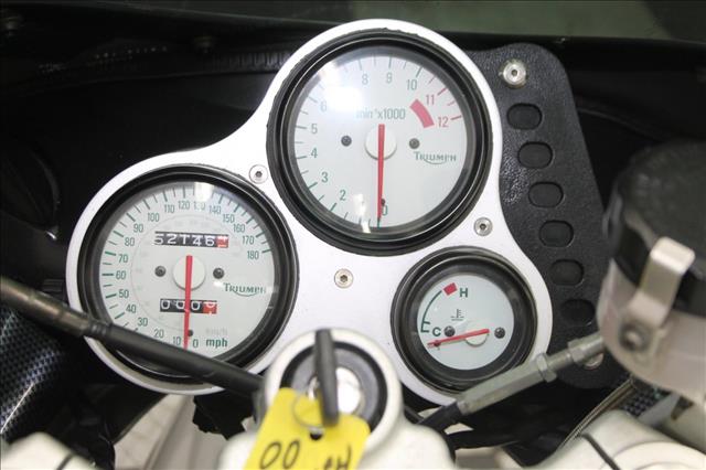 2000 Triumph Daytona 330xi