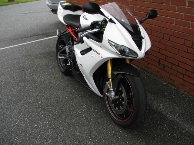 2012 Triumph Daytona 675R Unknown