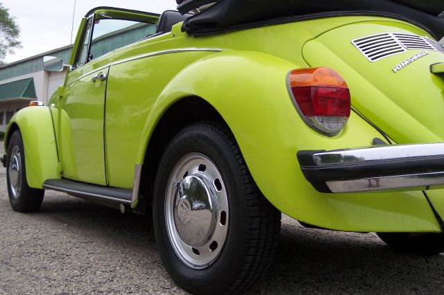 1974 Volkswagen Beetle Loaded Up