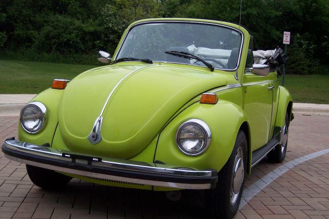1974 Volkswagen Beetle Loaded Up