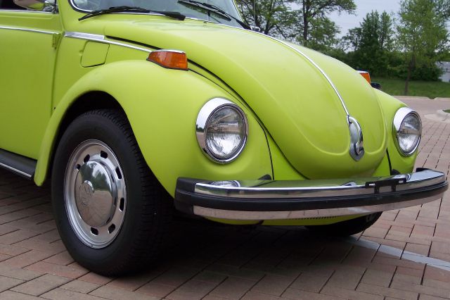 1974 Volkswagen Beetle Loaded Up