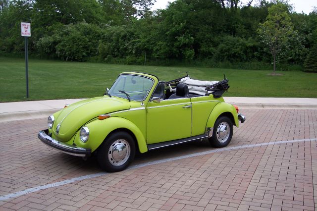 1974 Volkswagen Beetle Loaded Up