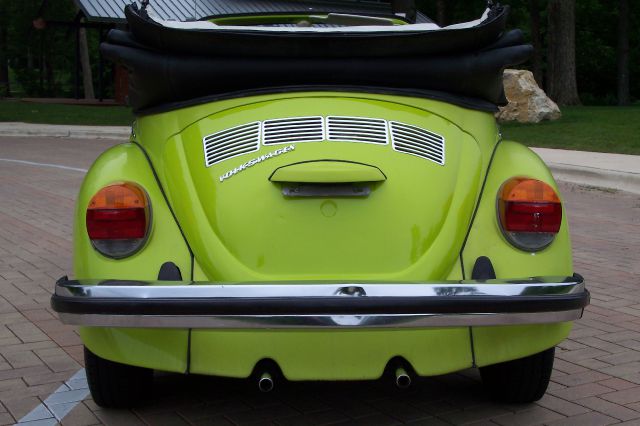 1974 Volkswagen Beetle Loaded Up