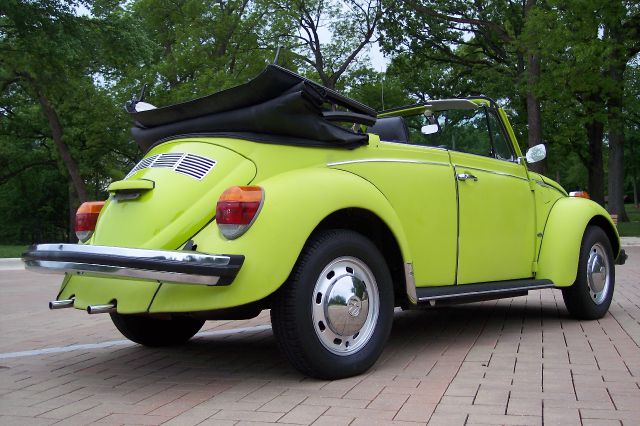 1974 Volkswagen Beetle Loaded Up