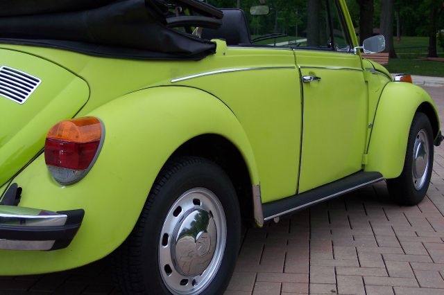 1974 Volkswagen Beetle Loaded Up