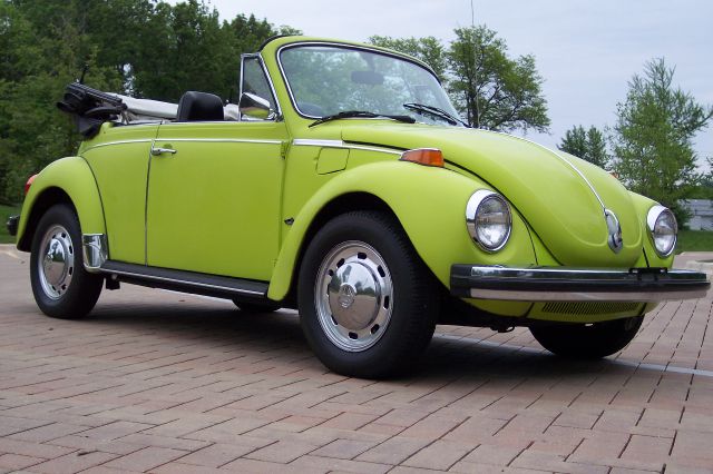 1974 Volkswagen Beetle Loaded Up