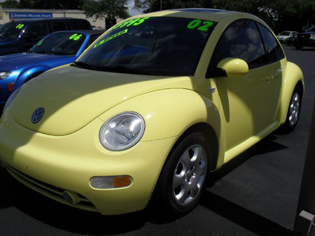 2002 Volkswagen Beetle FWD 4dr Sport