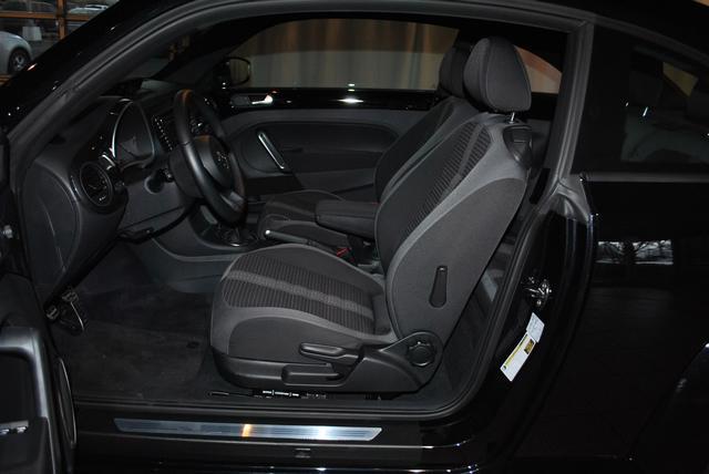 2013 Volkswagen Beetle 5dr HB Man Rio5 SX