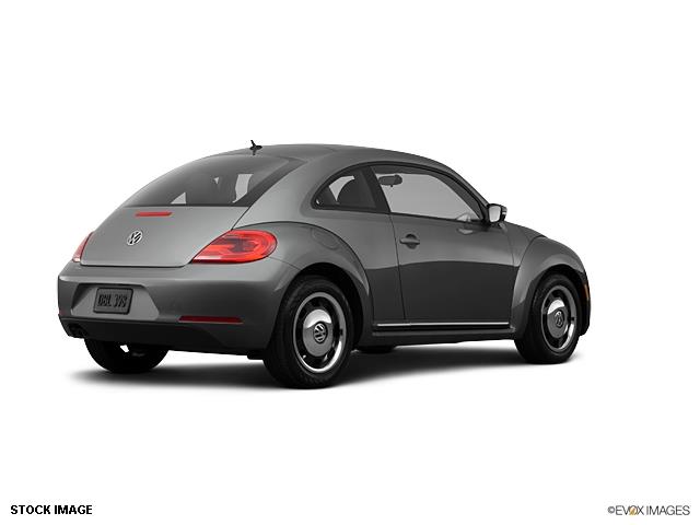 2013 Volkswagen Beetle Reg Cab 118 WB